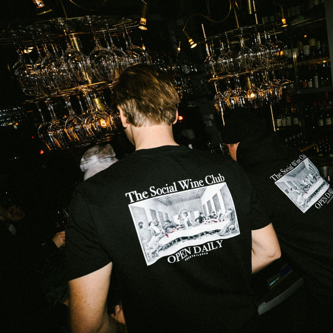 The Social Wine Club. Organic T-shirt - White - Cocktailored